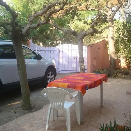 Two-bedroom With Terrasse And Garden 70 * アグド